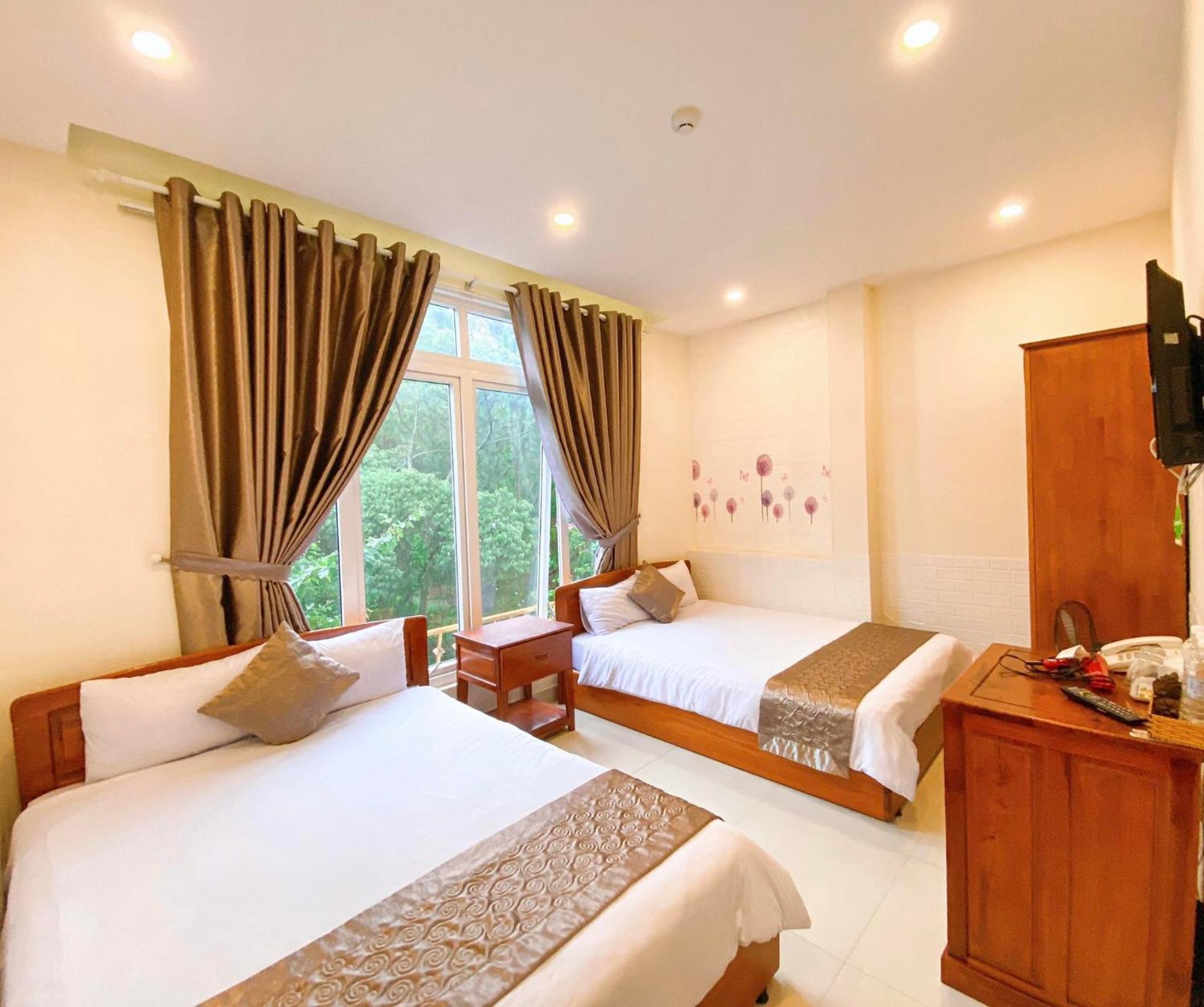 Hotel Pham Duy Далат Екстер'єр фото